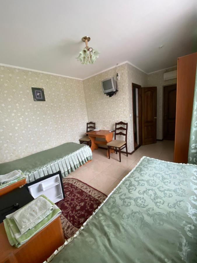 Золотий Лев Zvenyhorodka Exterior foto