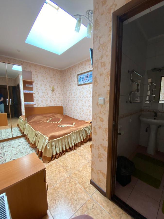 Золотий Лев Zvenyhorodka Exterior foto